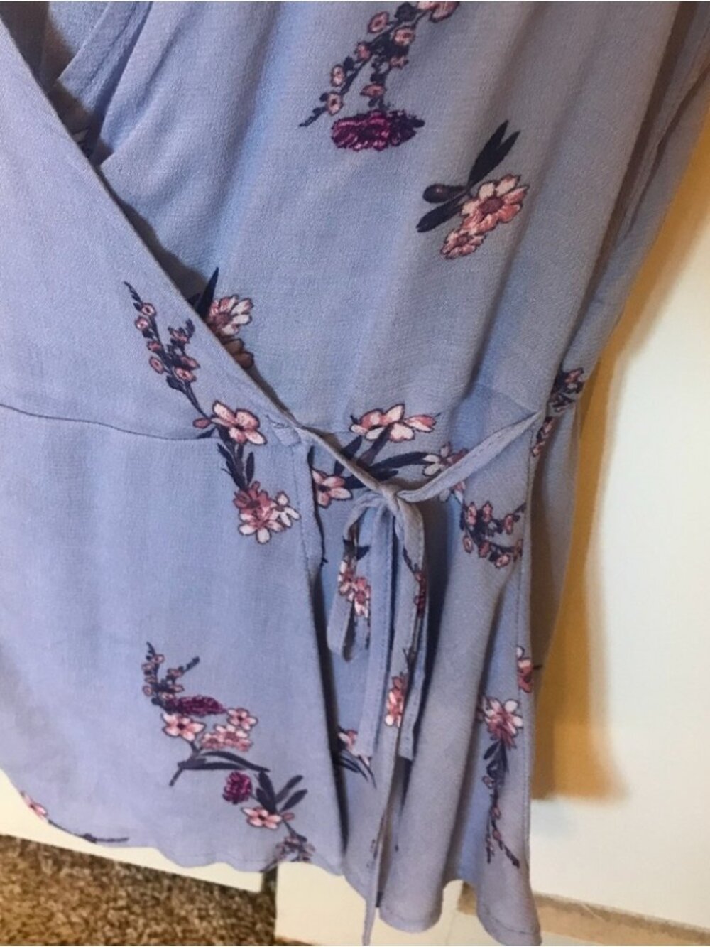 Floral print wrap top - Picture 2 of 2